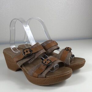 Dansko Sandals Women’s Size 41 Jessie Sand Lizard Double Strap Buckle Clog Wedge